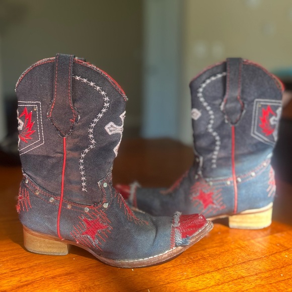 Joe Boots | Rustic Leather & Denim Cowboy Boots, Red Trim, Kid Size 11 - Picture 4 of 10